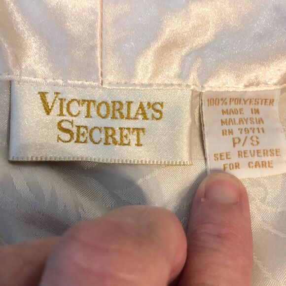 Victoria’s Secret Ivory Satin Sleep Shirt - Picture 2 of 6